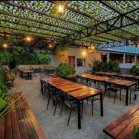 Joe Fisherman Inn Kampung Teluk Nipah Dış mekan fotoğraf