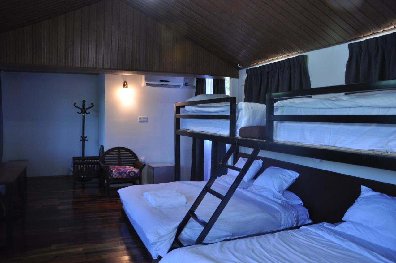 Joe Fisherman Inn Kampung Teluk Nipah Dış mekan fotoğraf
