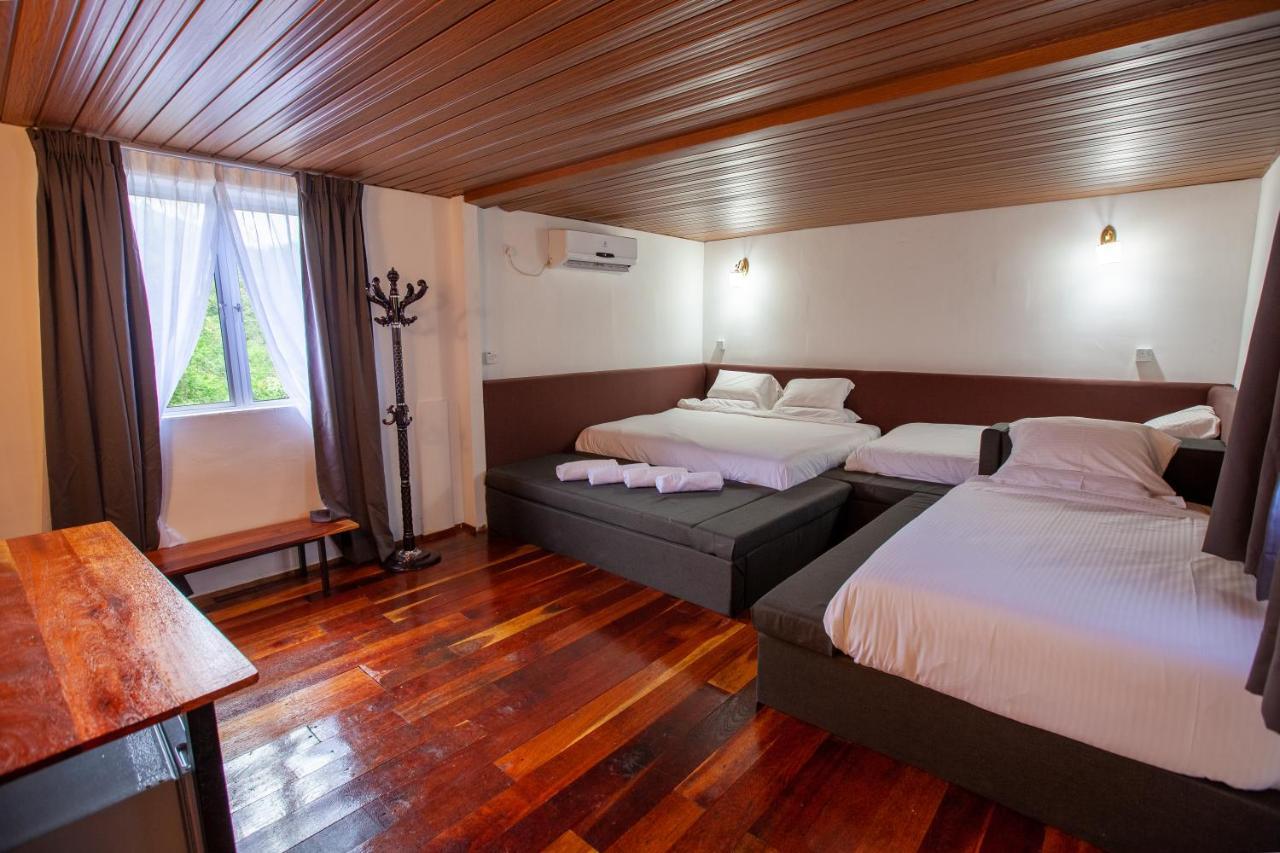 Joe Fisherman Inn Kampung Teluk Nipah Dış mekan fotoğraf