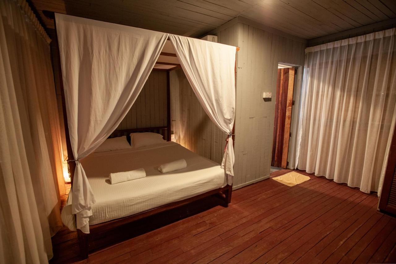 Joe Fisherman Inn Kampung Teluk Nipah Dış mekan fotoğraf