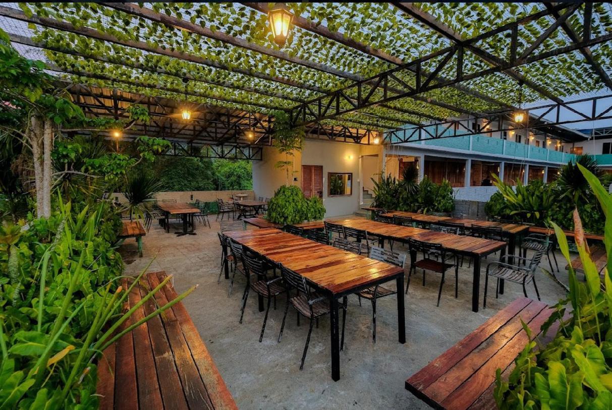 Joe Fisherman Inn Kampung Teluk Nipah Dış mekan fotoğraf
