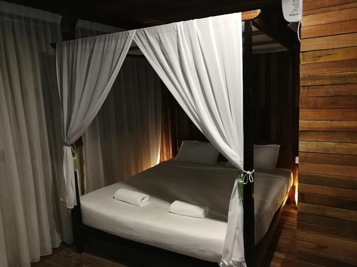 Joe Fisherman Inn Kampung Teluk Nipah Dış mekan fotoğraf